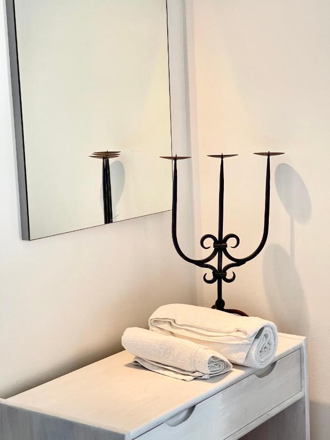 Xenias Rooms Apartments Koróni Extérieur photo