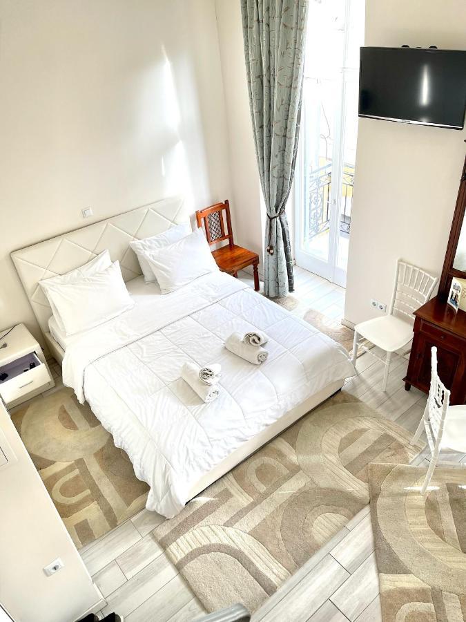 Xenias Rooms Apartments Koróni Extérieur photo
